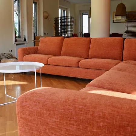 Casa Della Vetra 2*