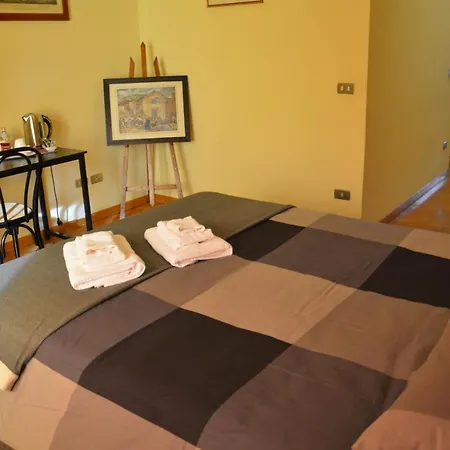 Casa Della Vetra Πανσιόν